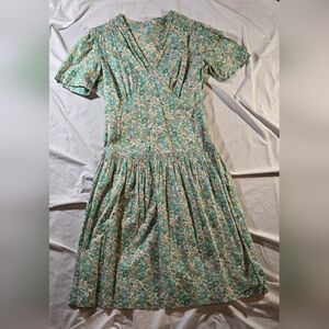 Vintage 1940 - 1960  Handmade Floral Green Dress Size M/L